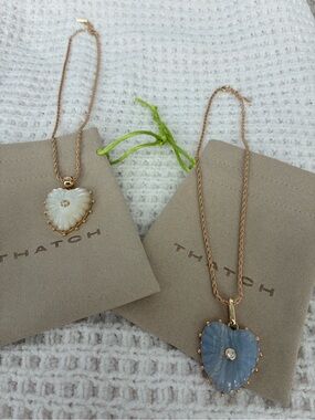 Thatch Malene Heart Clip Necklace on Mini Bowie Necklace | 14" - White OR Blue
